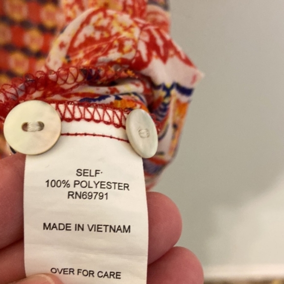 Fig and Flower Anthropologie Blouse Top Size Small Geometric Button V Neck - Picture 3 of 12